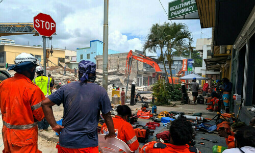 Rescuers extend search for Vanuatu quake survivors