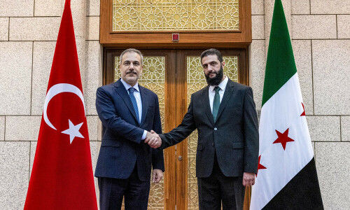 Turkiye&rsquo;s top diplomat meets Syria&rsquo;s new leader in Damascus