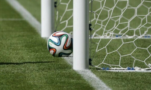 Atalanta fight back to take top spot in Serie A, Roma hit five