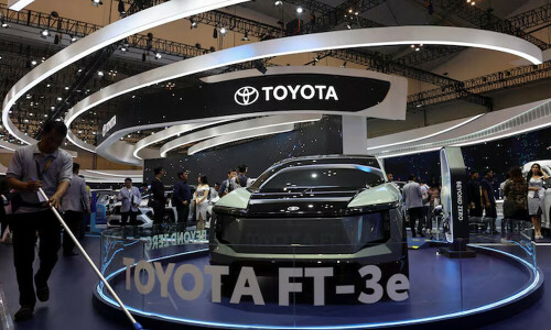 Toyota global production down for 10th month despite rising sales