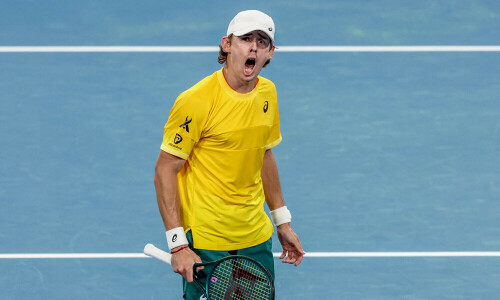 De Minaur wins but Australia crash to Argentina at United Cup