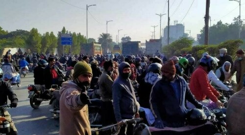 ایم ڈبلیو ایم کے دھرنوں نے کراچی کو جام کردیا