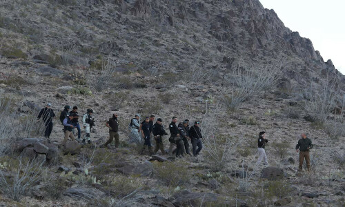 Mexico detains two suspects in death of migration officer