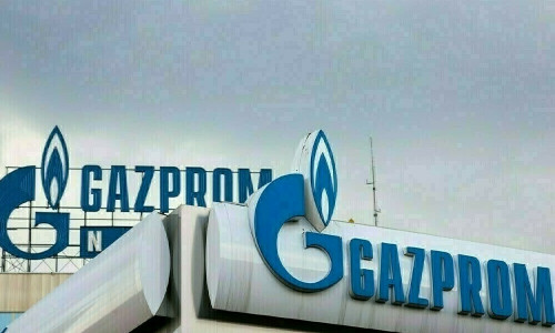 Russia reduces gas flow via Ukraine to Europe on last day of expiring deal