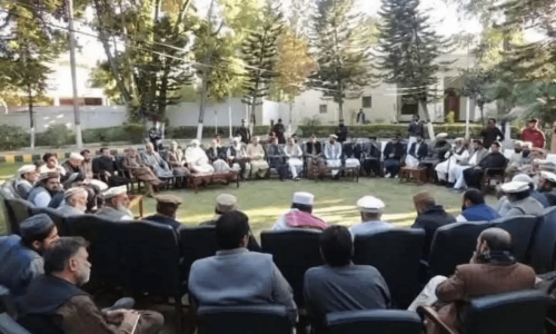 Kurram dispute: Grand jirga strikes peace deal as both sides sign agreement