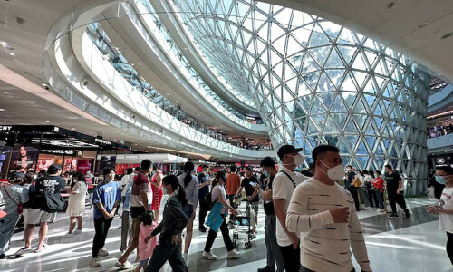 Trouble in China&rsquo;s shopping paradise as Hainan duty-free spending falls 29%