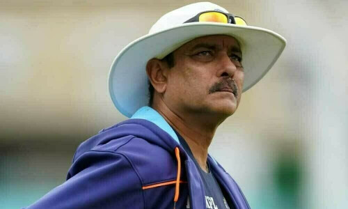 Ex-India coach Shastri expects Rohit to &lsquo;pull plug&rsquo; on Test career