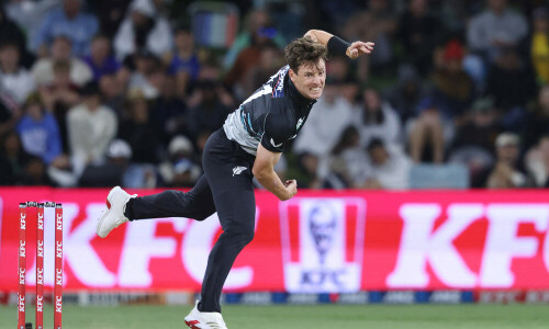 Matt Henry, Young power New Zealand to nine-wicket ODI win over Sri Lanka