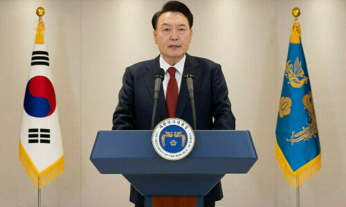 South Korean police asked to execute arrest warrant for impeached president