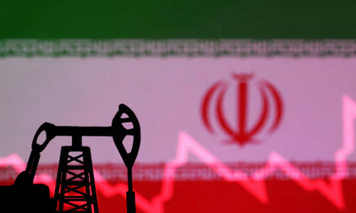 Iran pushes China to let it sell $1.7 billion worth of stranded oil, sources say