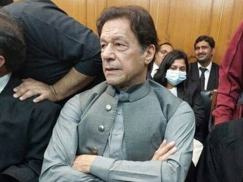 Imran gives PTI permission to continue dialogue with govt