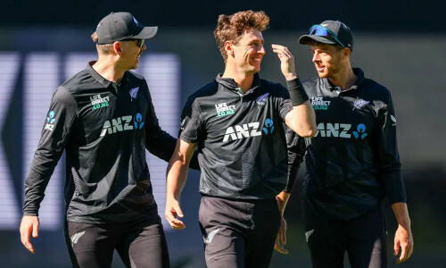 New Zealand name five seamers in Champions Trophy squad
