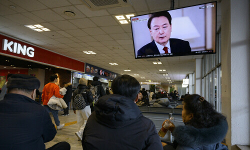 South Korean investigators question arrested President Yoon in insurrection probe