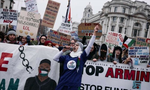 Thousands join London pro-Palestinian rally on eve of Gaza truce