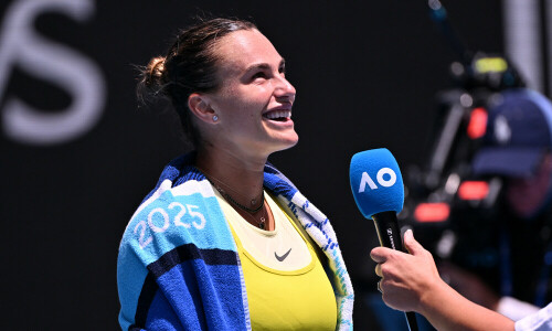 Aryna Sabalenka puts down teen challenge to reach quarter-finals
