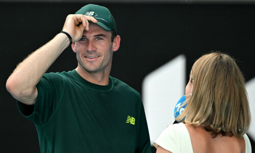 Tommy Paul blasts into Australian Open quarters in 87 minutes