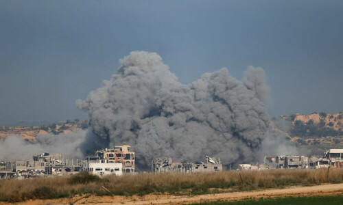 Gaza ceasefire deal takes effect, fighting halts after delay