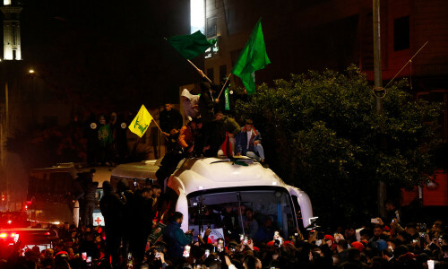 Late night tears and hugs for released Palestinian prisoners