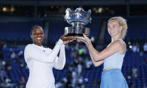 Katerina Siniakova wins 10th Grand Slam doubles title at Australian Open