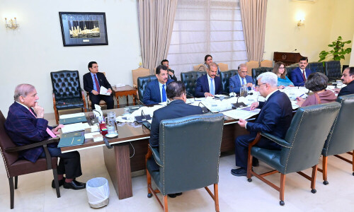 PM Shehbaz orders issuance of red warrants for human trafficking offenders