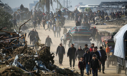 Gaza residents start to return north as crossing opened after hostage breakthrough