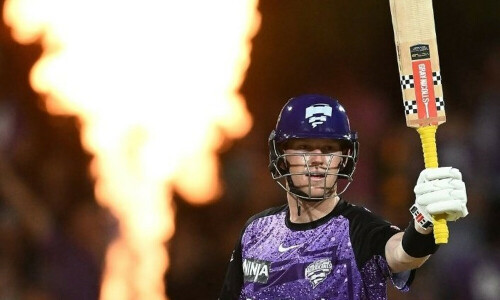 Owen equals record with fastest ton as Hurricanes win BBL title