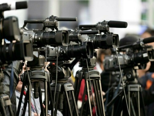 Peca Bill: journalists stage protest in Sindh Assembly