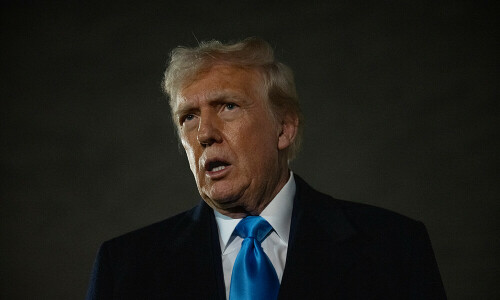 Trump pauses Mexico tariffs as last-ditch Canada talks continue