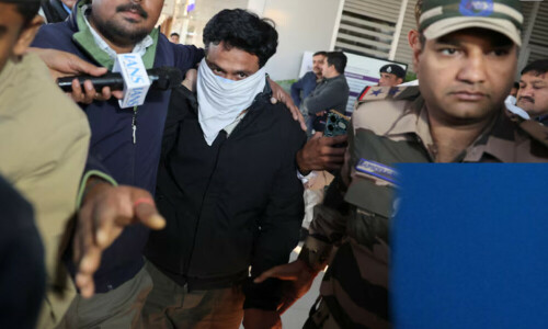 India opposition questions Modi on reported US mistreatment of deportees
