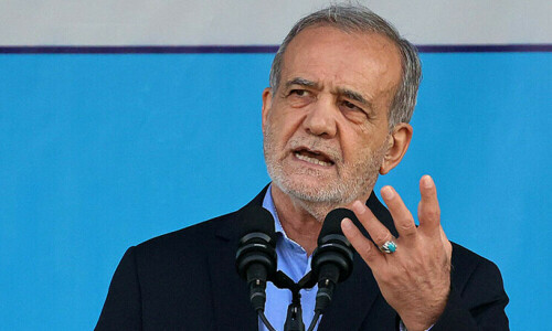 Iran president says &lsquo;not seeking nuclear weapons&rsquo;
