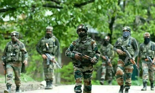 Indian forces kill 31 Maoists, two commandos dead