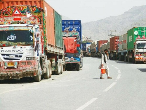 Convoy of 120 vehicles carrying goods departs for Parachinar