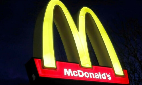McDonald&rsquo;s posts biggest US sales decline in nearly five years