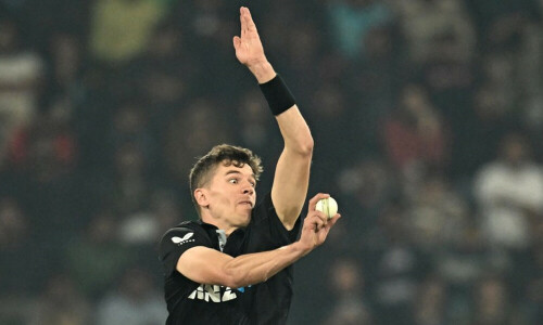 New Zealand&rsquo;s Sears out with hamstring injury, Ravindra back at training