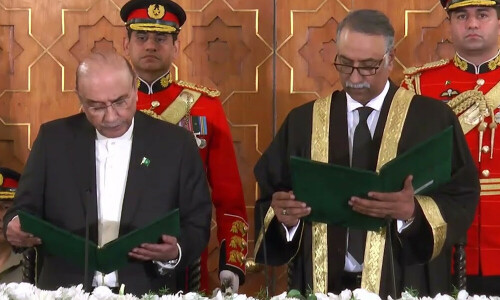 Zardari administers oath to Justice Dogar as acting CJ IHC