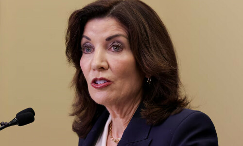 New York Governor Hochul to meet for talks on embattled NYC mayor