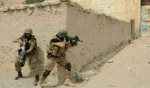 Army says 30 militants killed near Afghan border Army says 30 militants killed near Afghan border