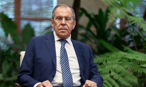Russia, China foreign ministers discuss relations with US, Ukraine