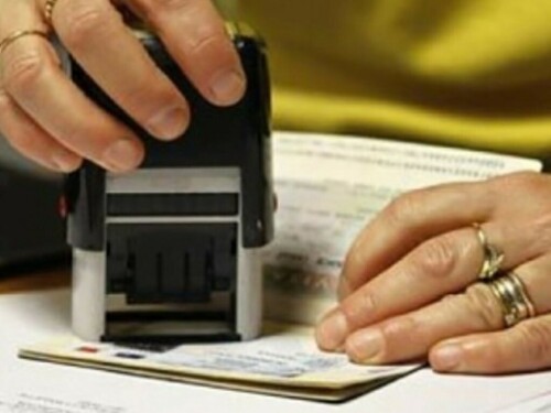 Senate panel told: PM raises UAE job visa issue at top level Senate panel told: PM raises UAE job visa issue at top level