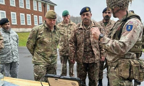 COAS Munir briefed on British Army&rsquo;s modernisation plans: ISPR
