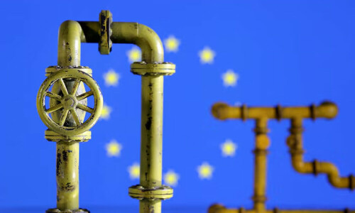 EU seeks more US gas, renewable energy to replace Russian supplies