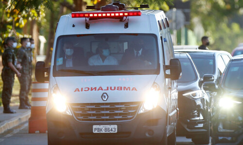 Twelve university students dead in Brazil bus crash