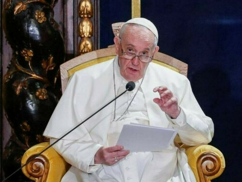 Prayers for Pope as Vatican reports peaceful night of rest