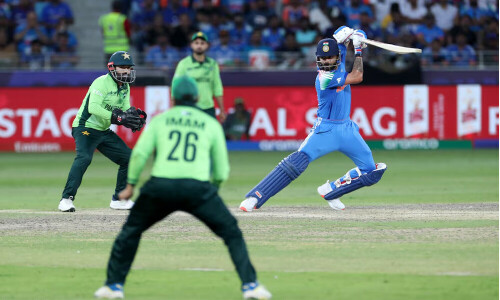 India&rsquo;s Kohli roars back into form with match-winning hundred