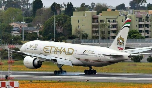 Abu Dhabi&rsquo;s Etihad Airways aims to announce IPO this week