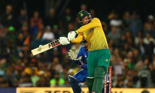 South Africa&rsquo;s Klaasen fit again after shaking off elbow issue