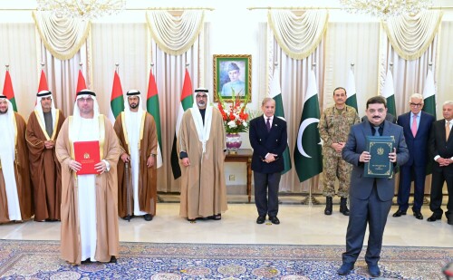 Pakistan, UAE sign MoUs in multiple sectors