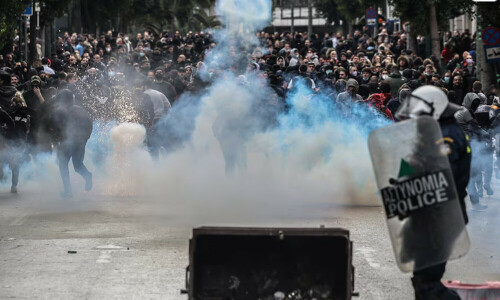 Clashes erupt in Greece as hundreds of thousands protest deadly train crash