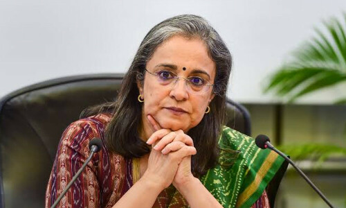 Indian court orders probe of former market regulator chief