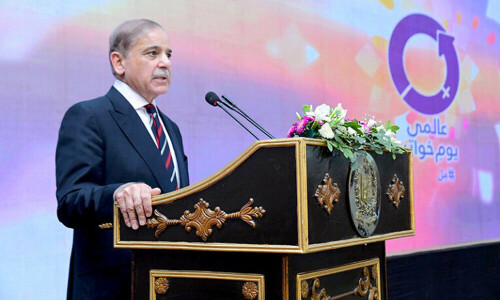 PM spells out ways to achieve women&rsquo;s emancipation